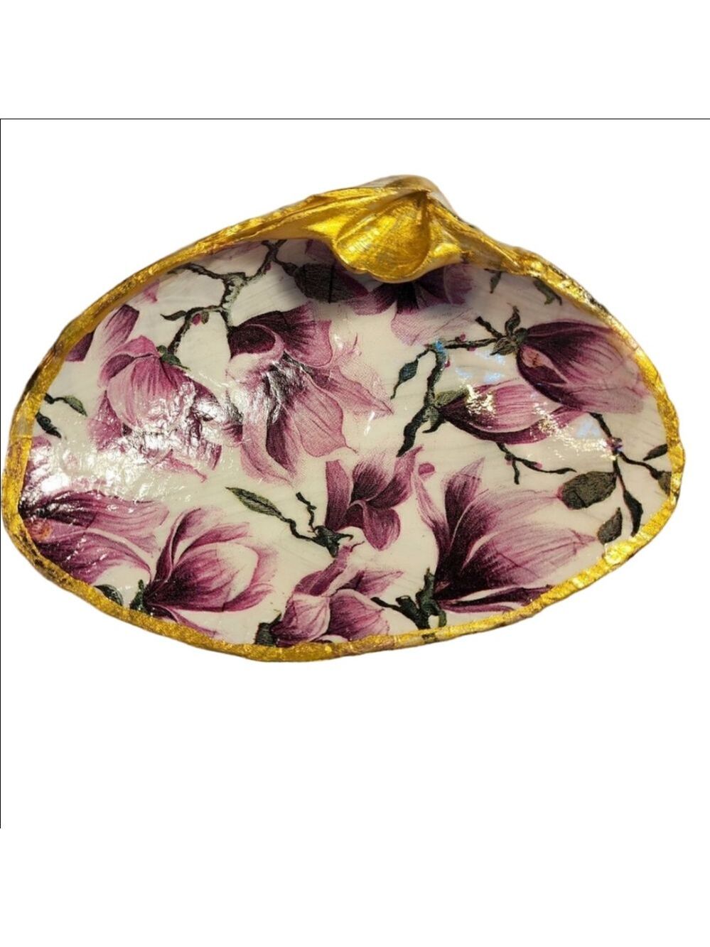 DECOUPAGE CLAM SHELL DECOUPAGE PURPLE FLOWERS ON A CLAM SHELL TRINKET DISH